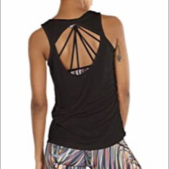 Pair of IcyZone Tank Tops - Picture 2 of 5